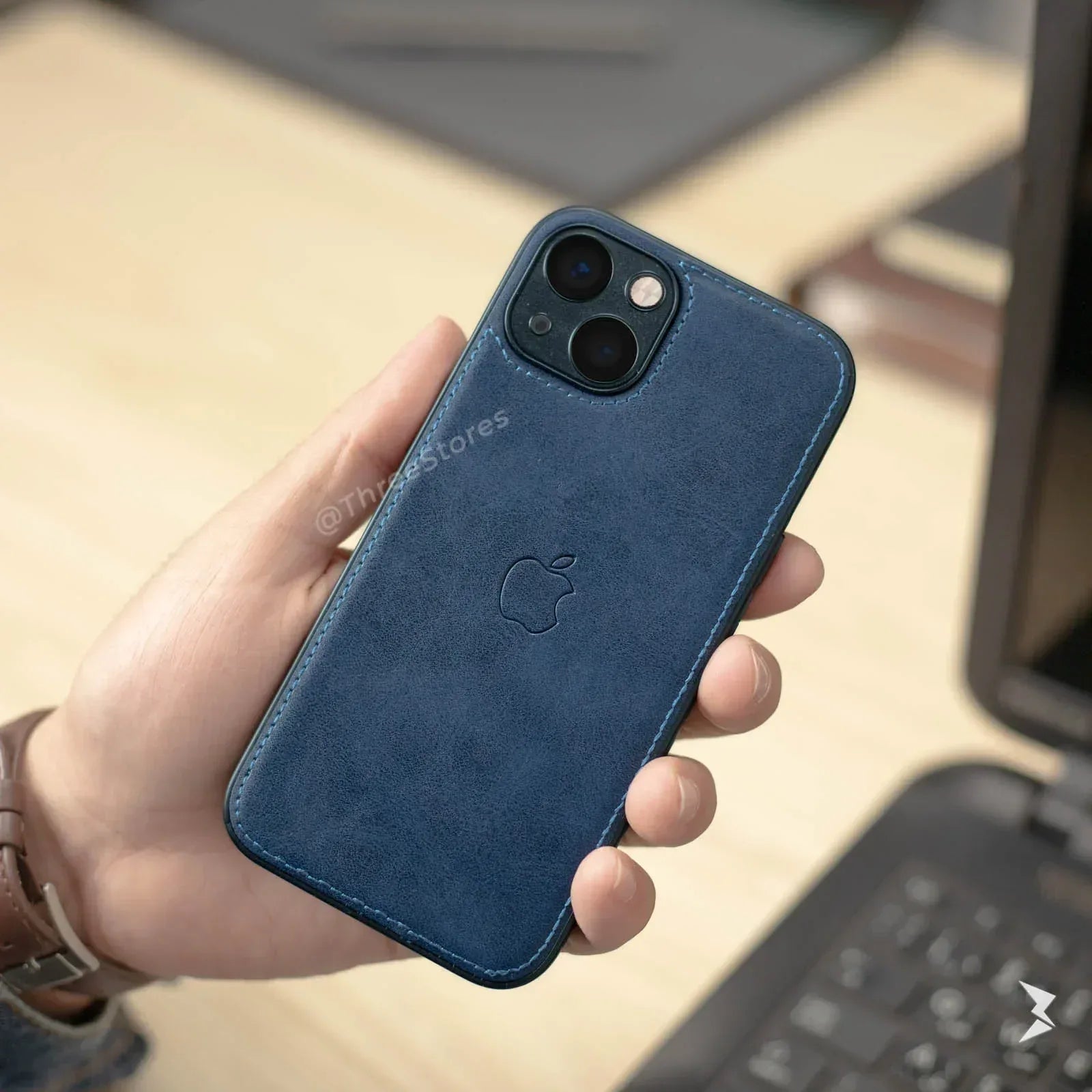 Cradle Leather Case iPhone 13 - Three