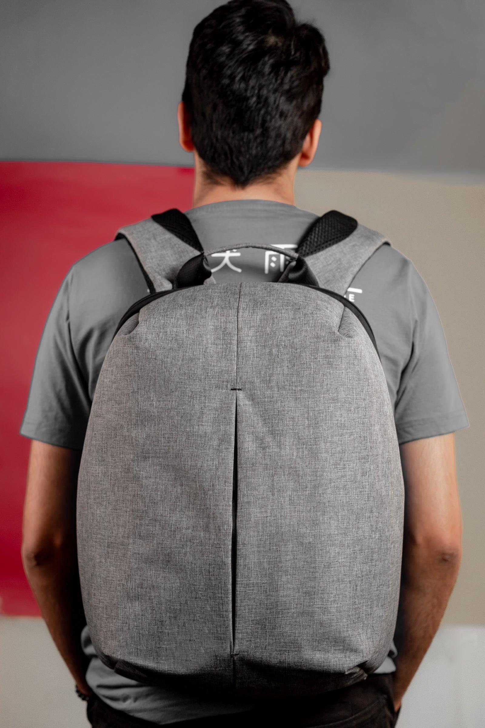 N Elegance Backbag NE 500 - Three
