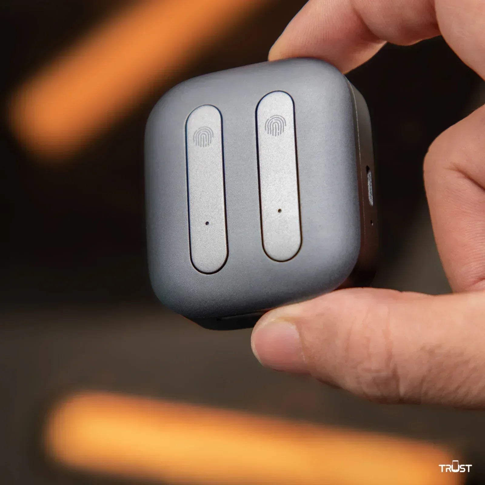 Recci Audio Magician Wireless Earphone RT13 - Three