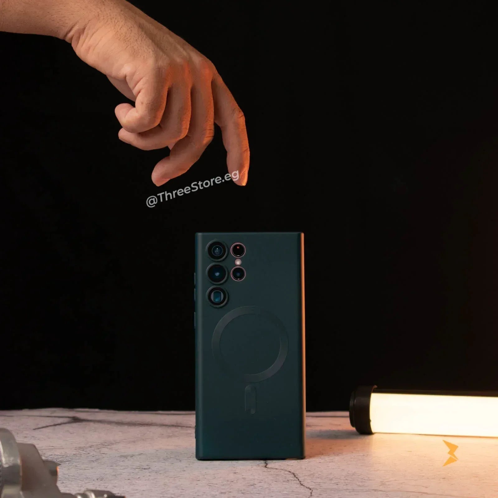 Floveyoo Silicone Magsafe Case Samsung S22 ultra - Three