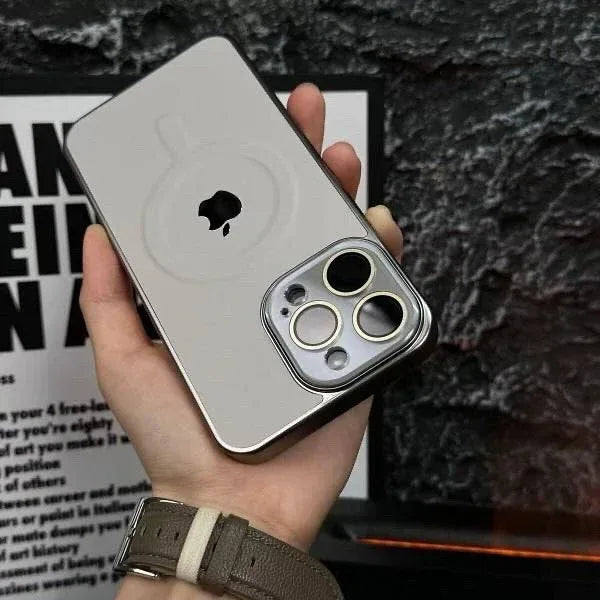 Glamour Leather Case iPhone 13 Pro Max - Three