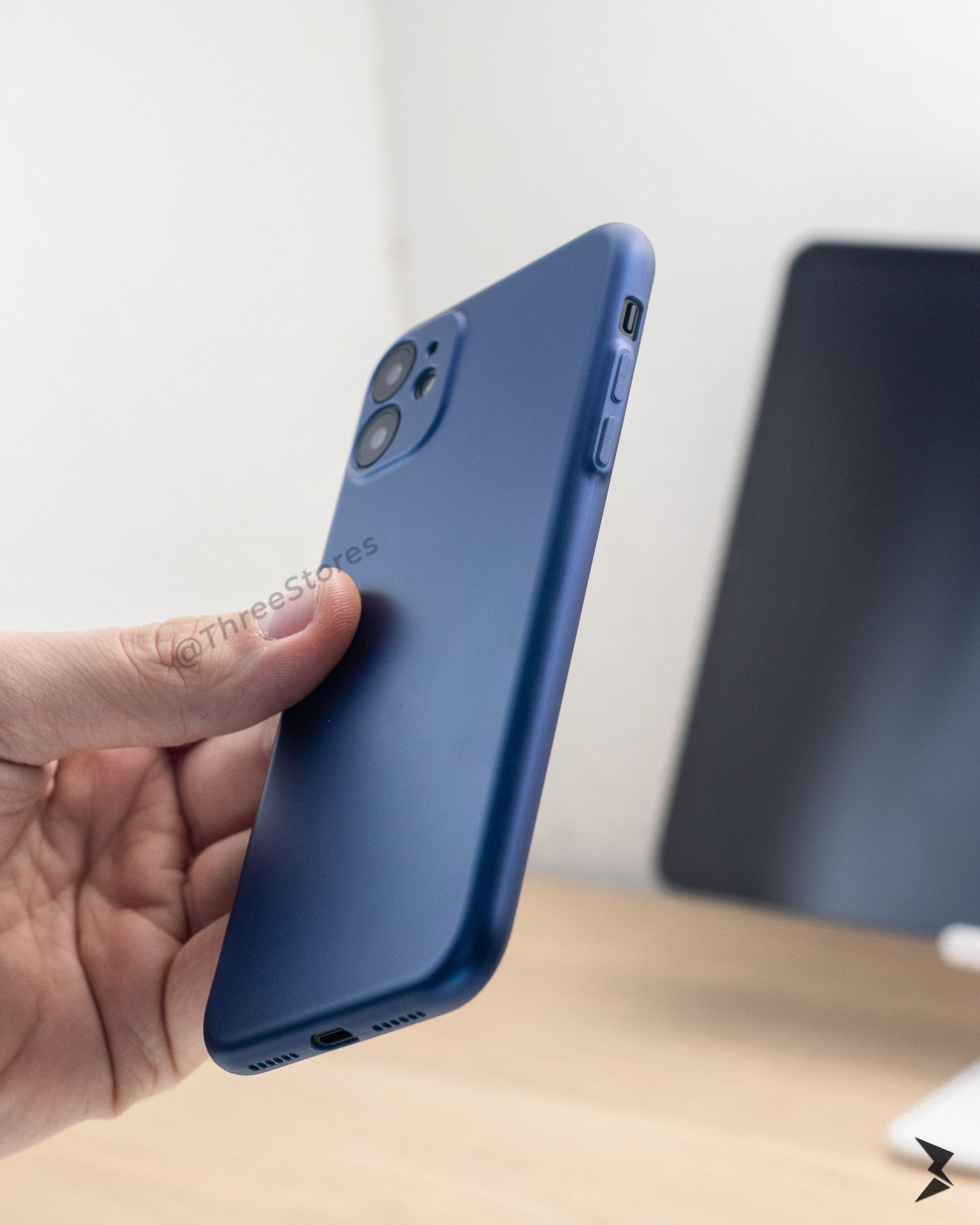 Raigor Inverse Carbon Case iPhone 11 - Three