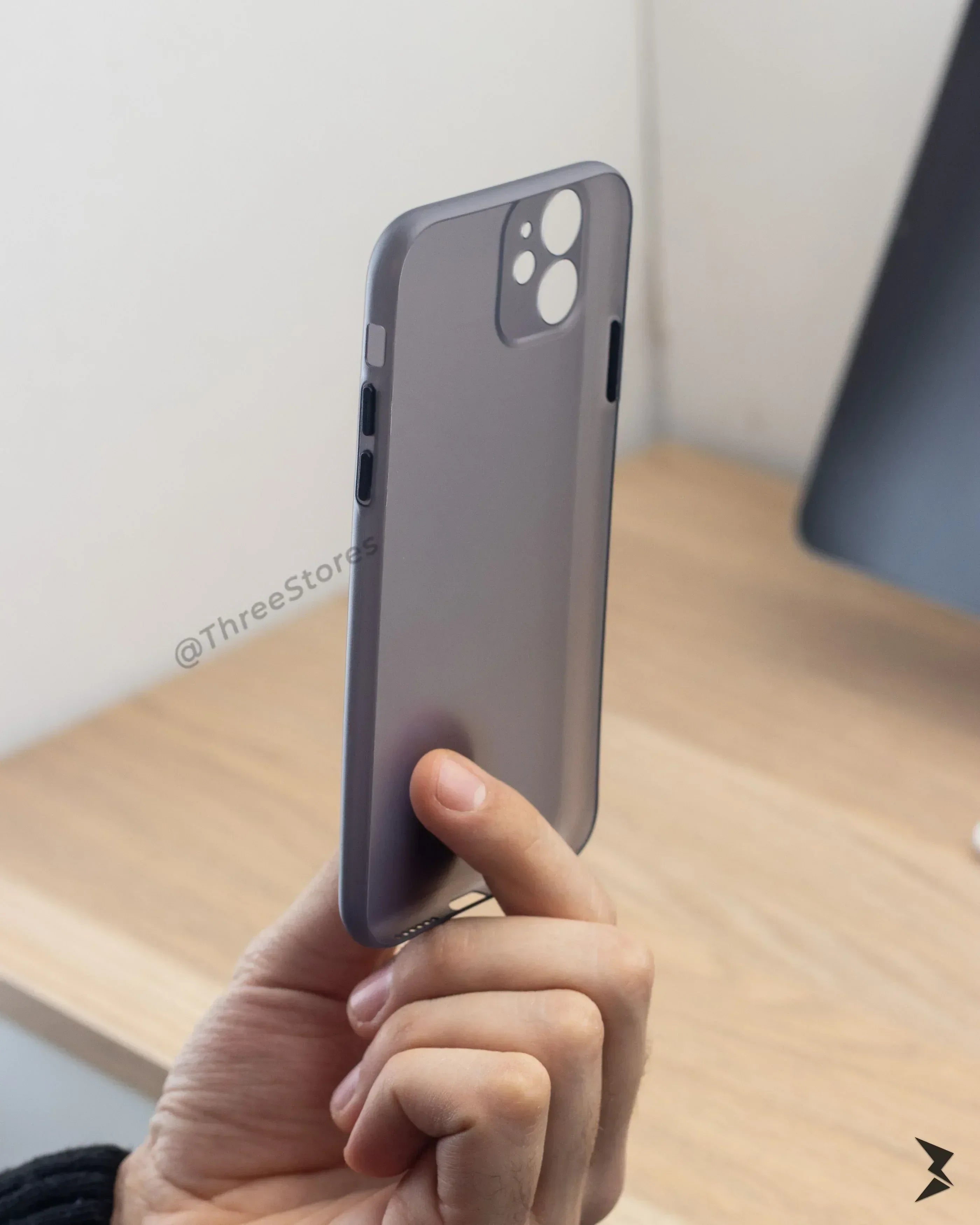 Raigor Inverse Carbon Case iPhone 11 - Three