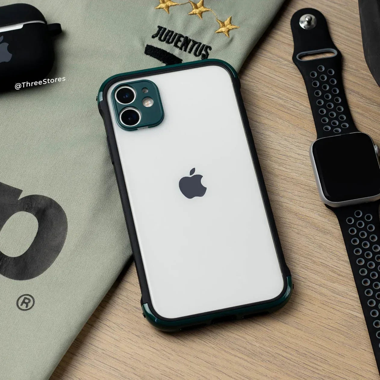 Level Arc Series Case iPhone 11 - Three