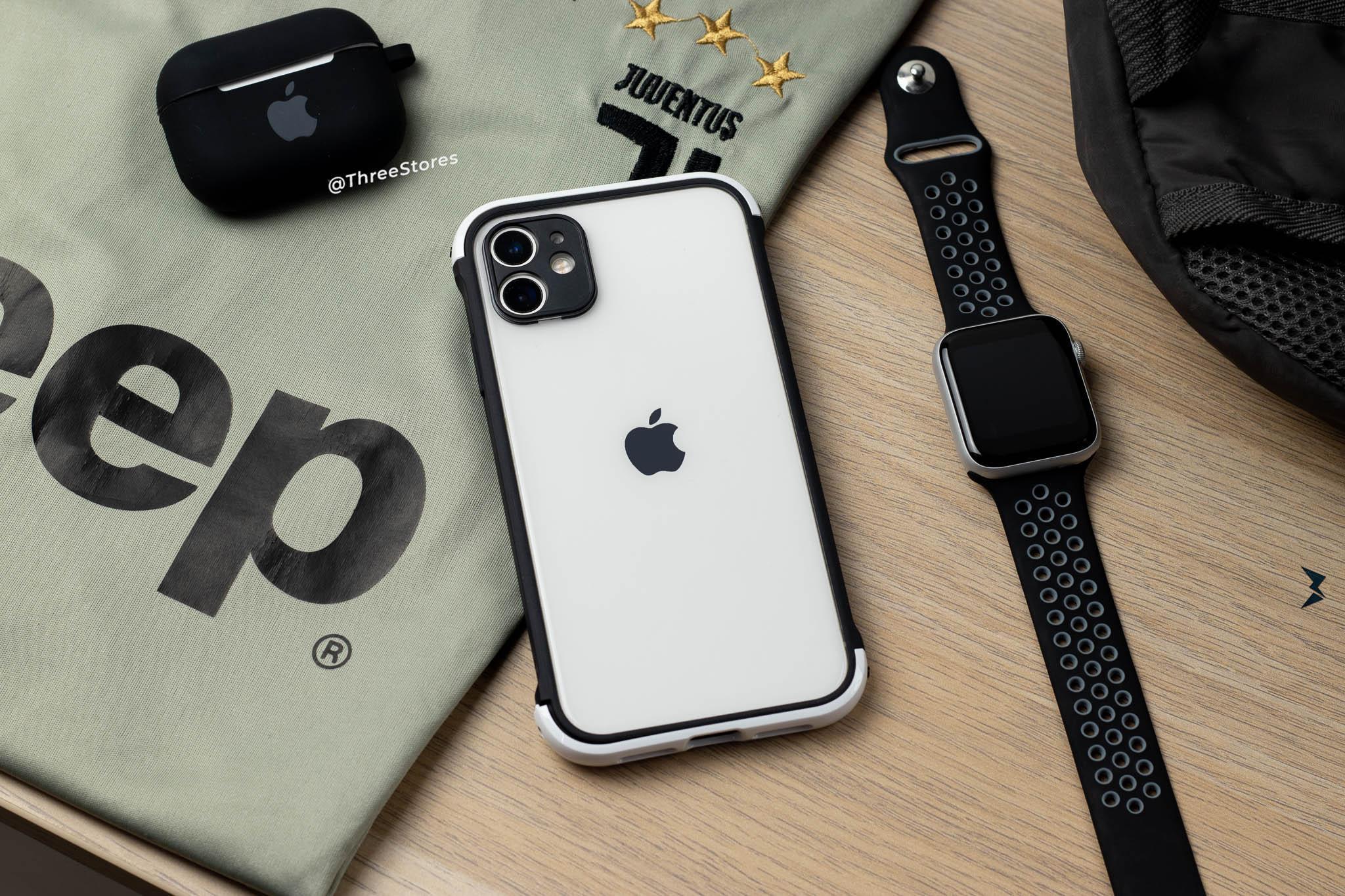Level Arc Series Case iPhone 11 - Three