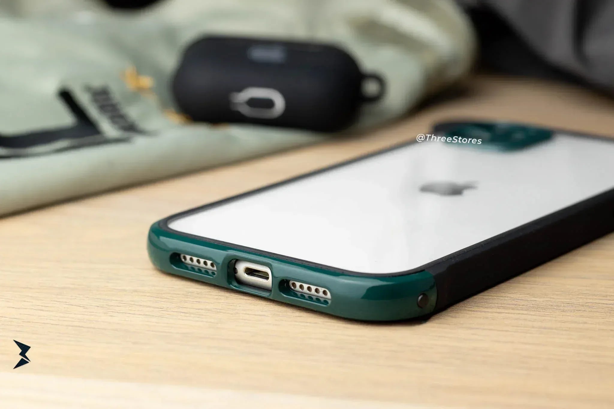 Level Arc Series Case iPhone 11 - Three