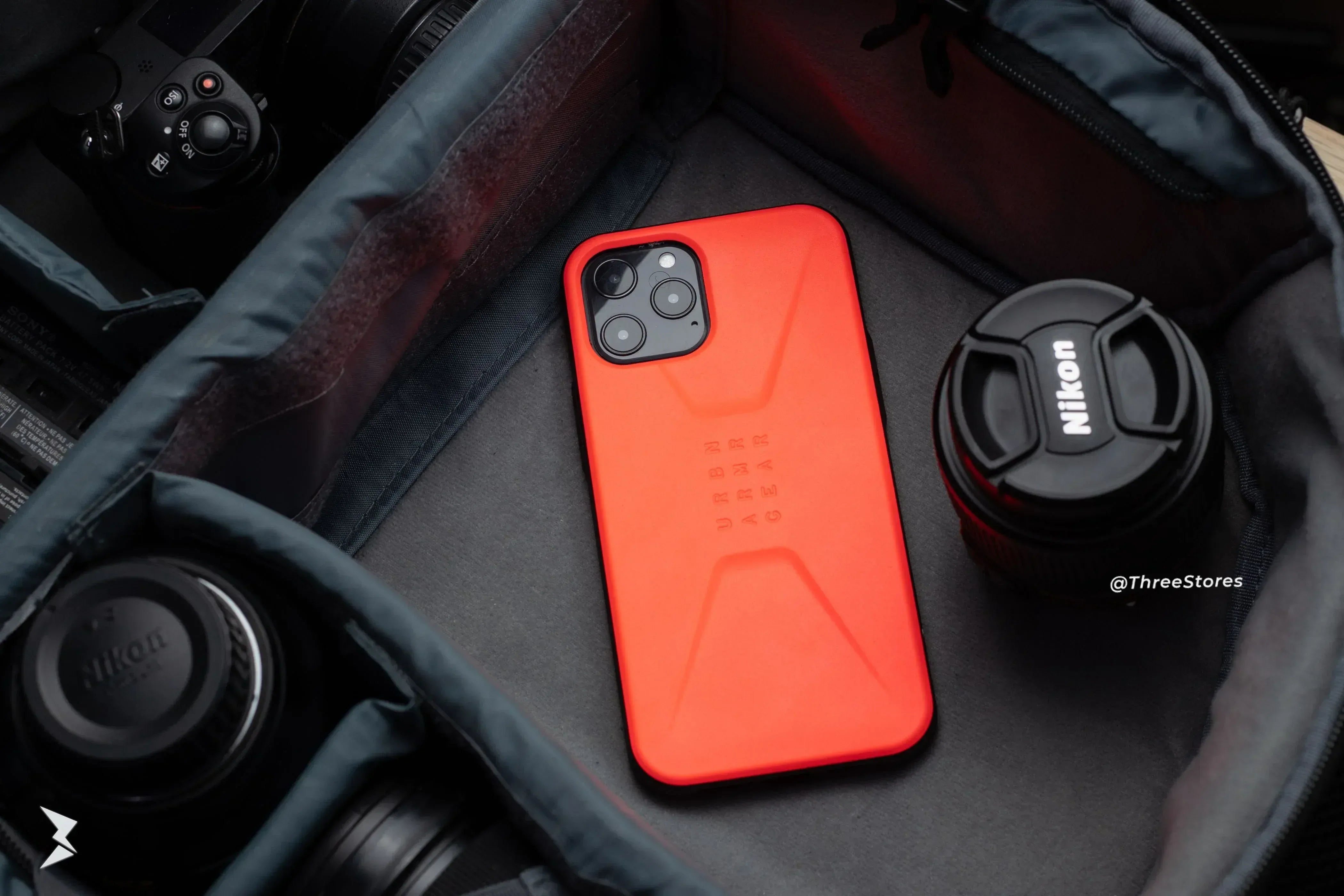 UAG Civilian Series Case iPhone 11 - Three