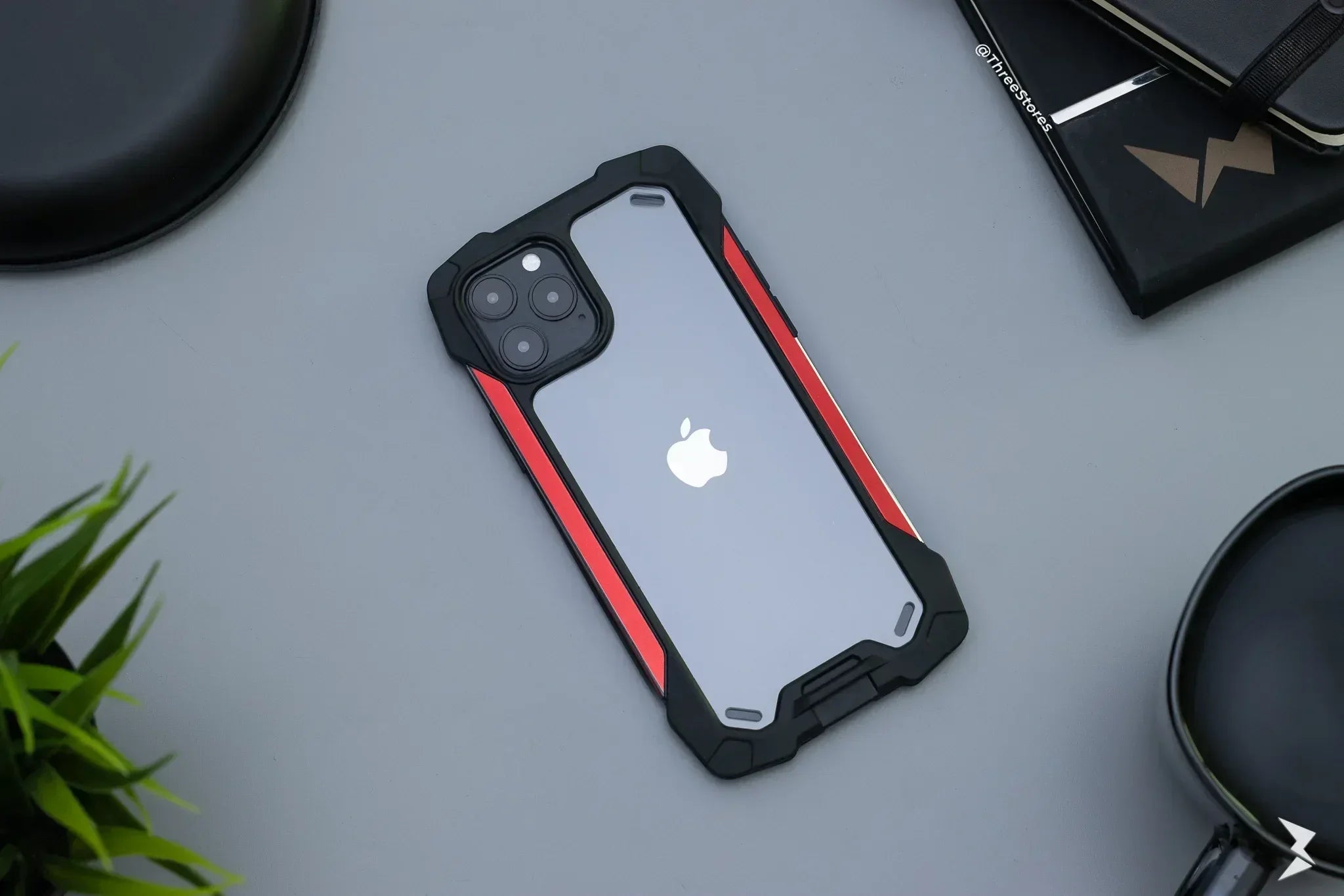 Mcalen Shield Transparent Case iPhone 12 / 12 Pro - Three