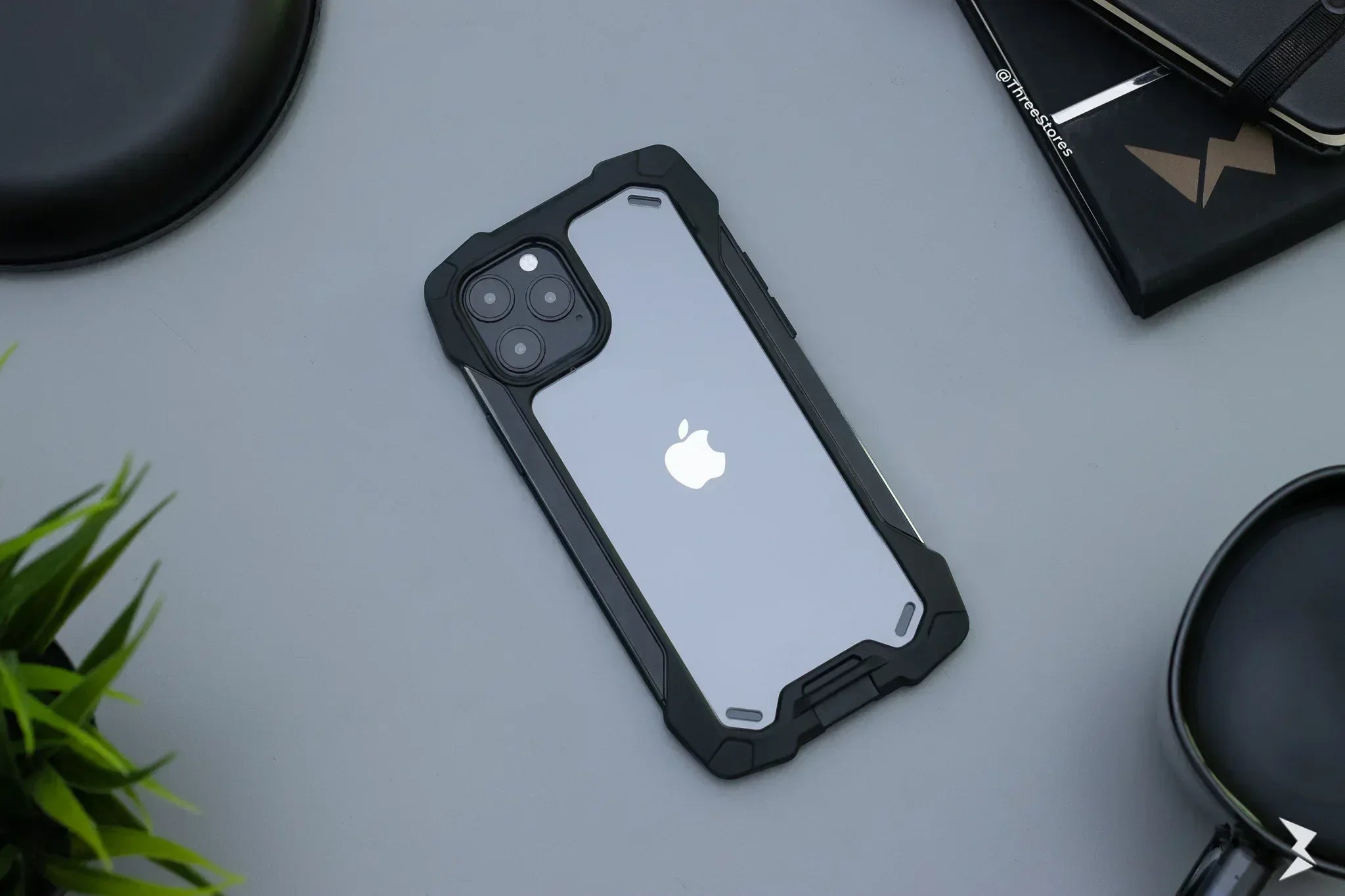 Mcalen Shield Transparent Case iPhone 12 / 12 Pro - Three