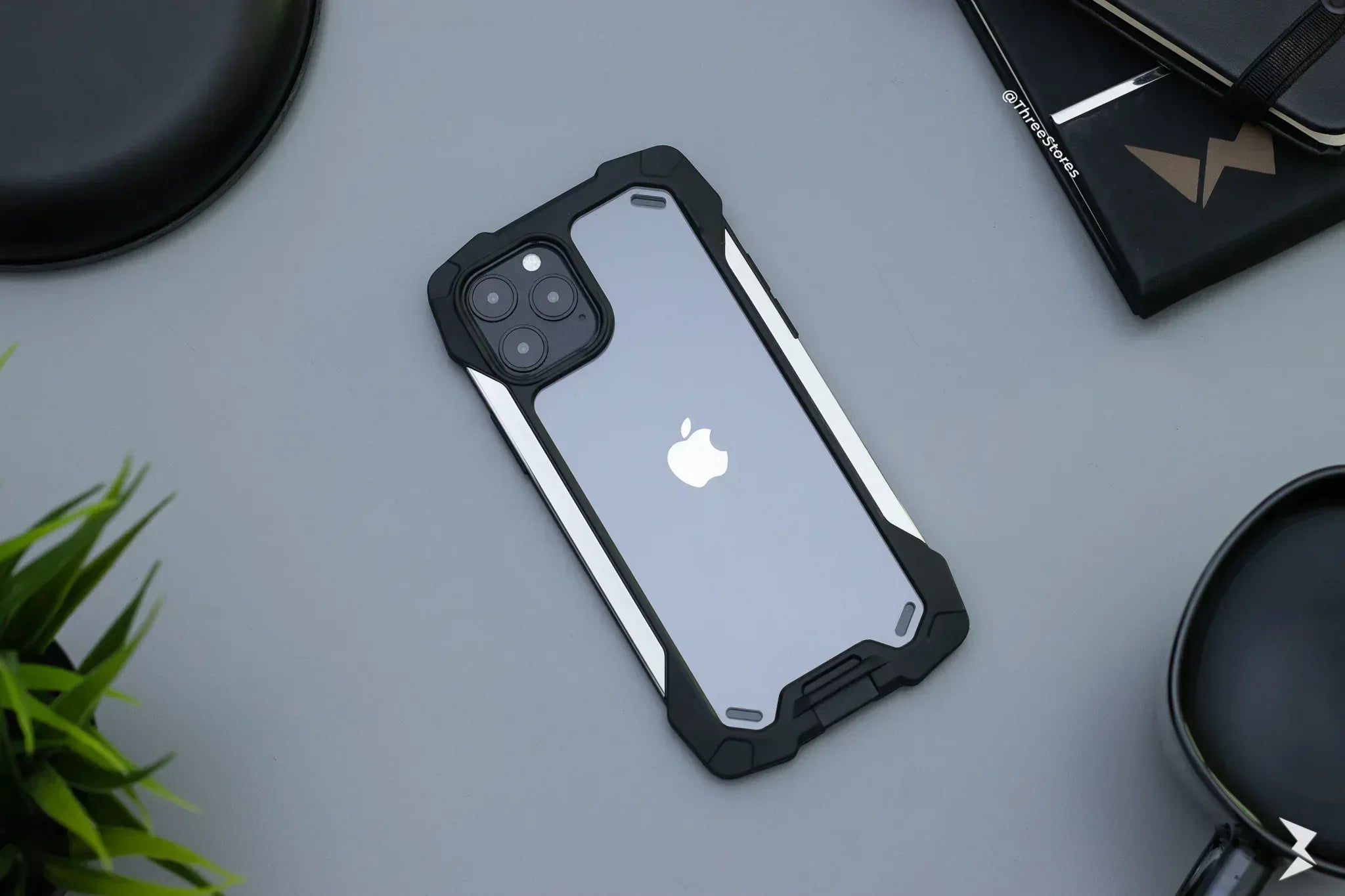 Mcalen Shield Transparent Case iPhone 12 / 12 Pro - Three