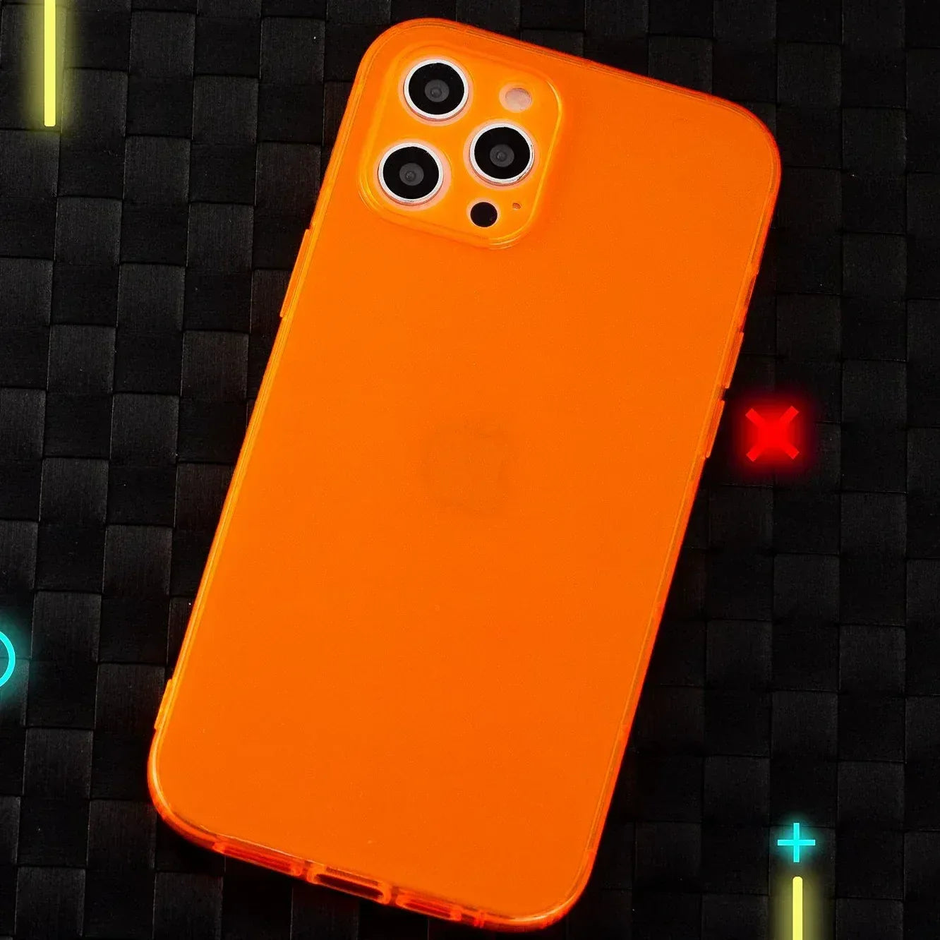 Q series Neon Fluorescent Case iPhone 12 Pro - Three