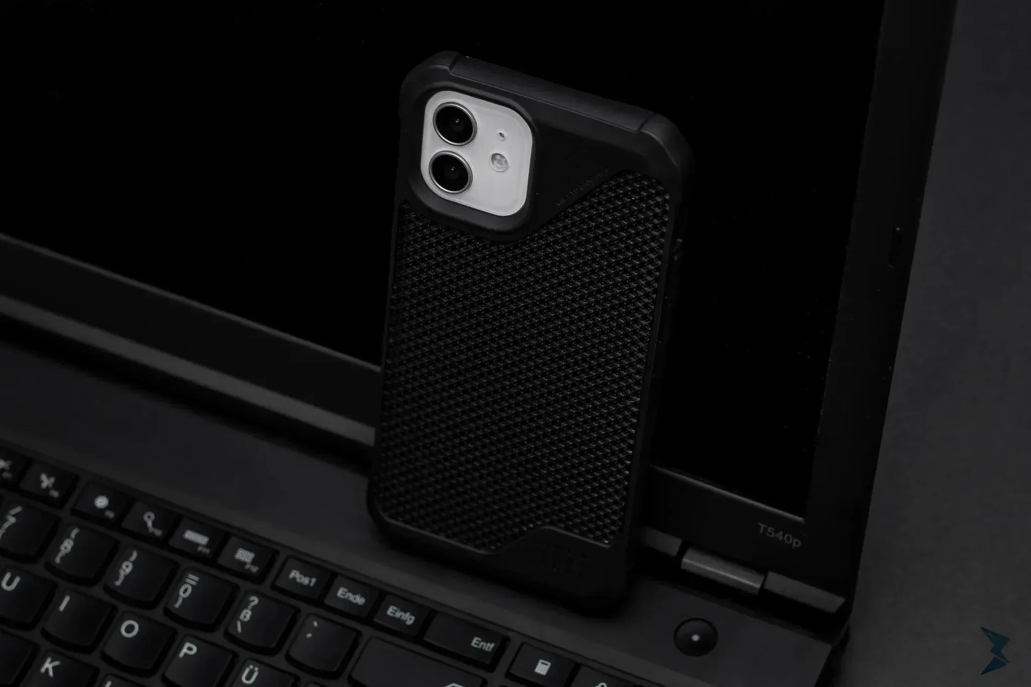 UAG Metropolis Textured Case iPhone 12 / 12 Pro - Three