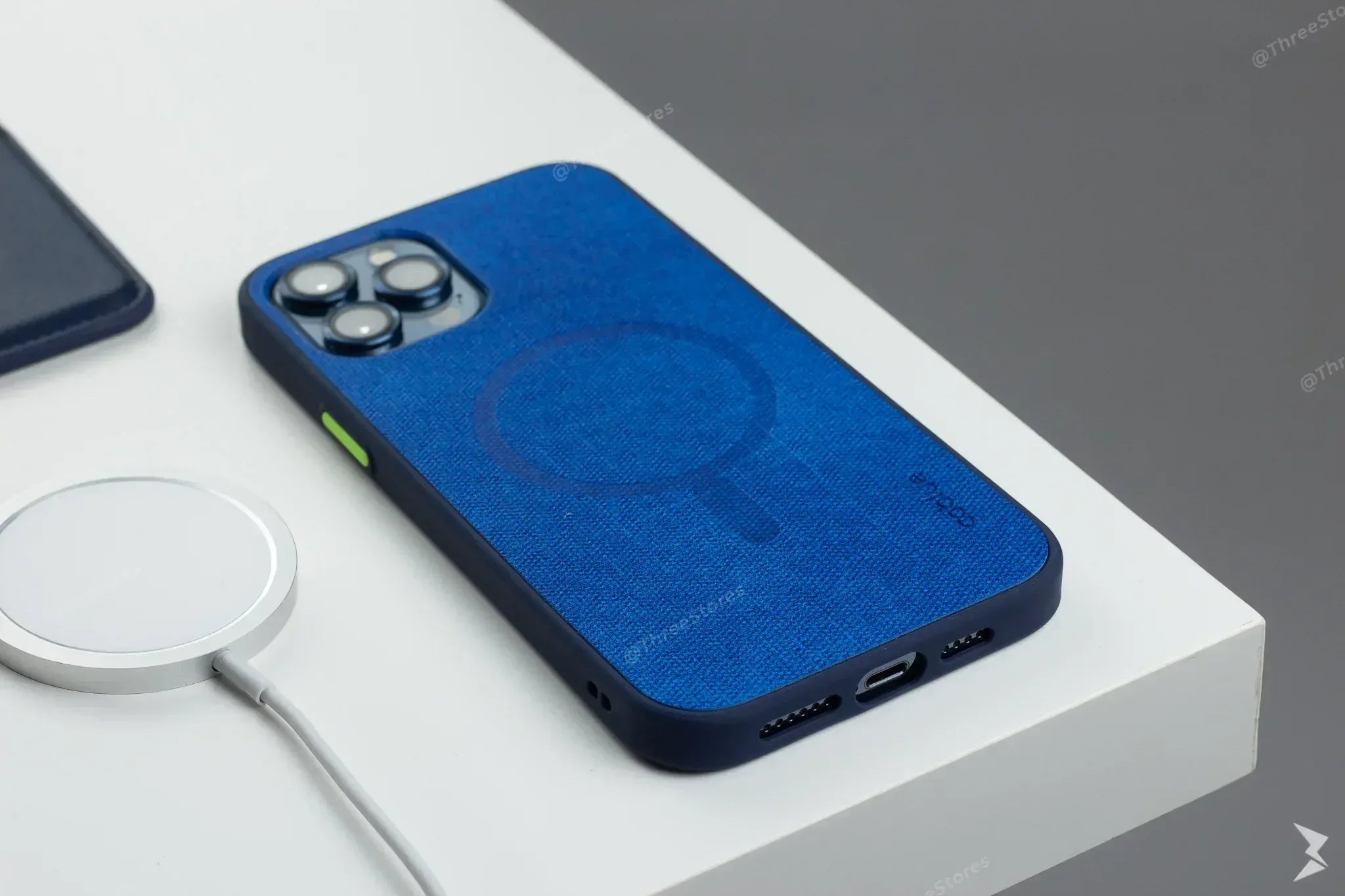 Coblue Fabric Magsafe Case iPhone 12 Pro Max - Three