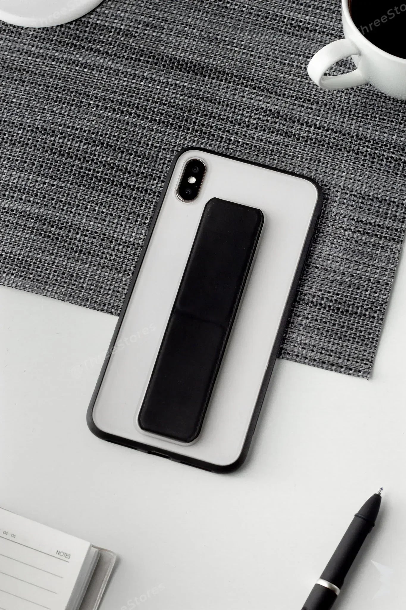 Vertical Hand Strap Case iPhone X - Three