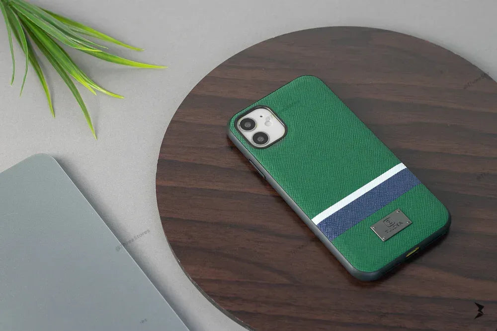 Puloka Textured Case iPhone 11 - Three