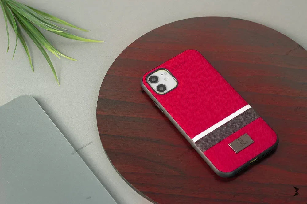 Puloka Textured Case iPhone 11 - Three