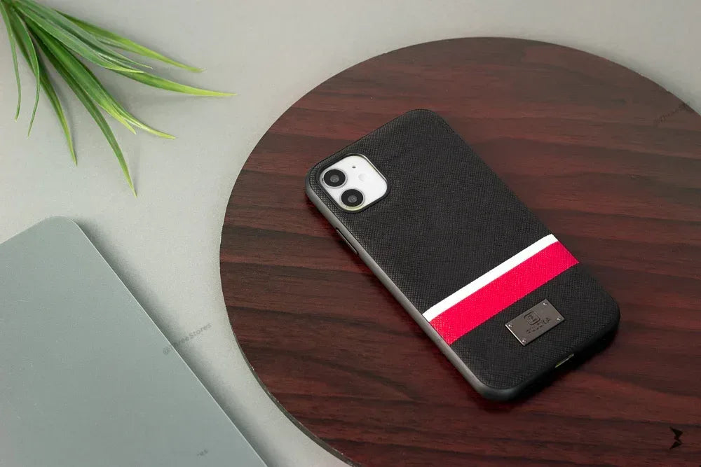 Puloka Textured Case iPhone 11 - Three