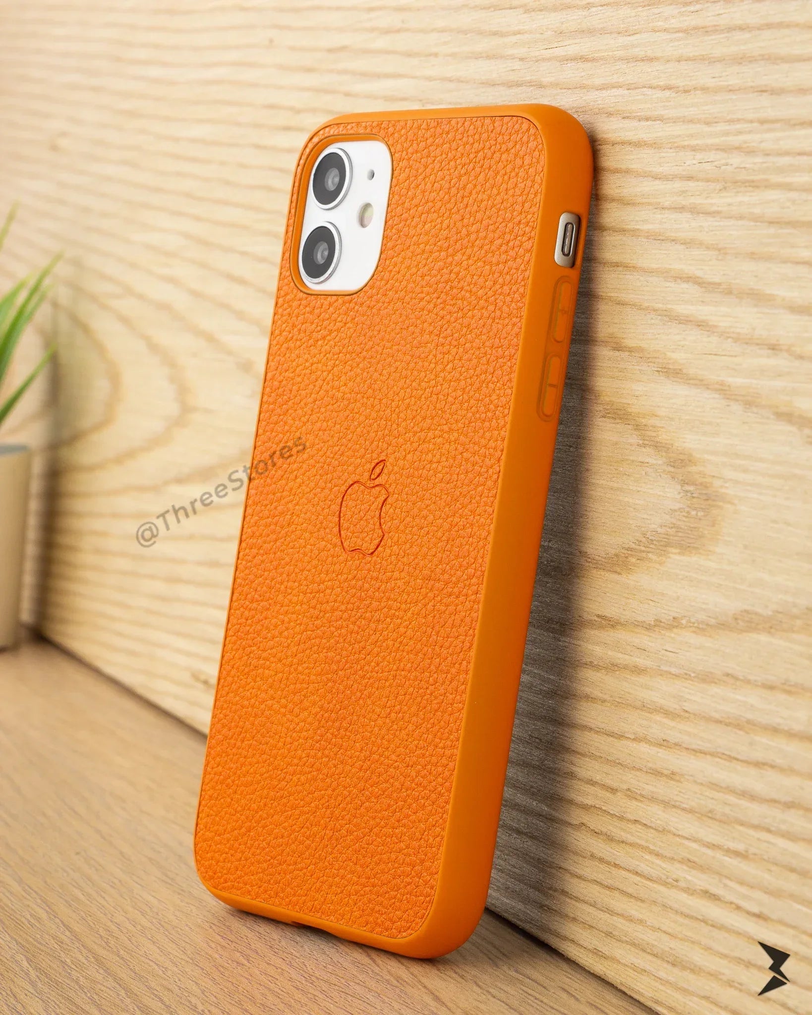 Slim Leather Case iPhone 11 - Three