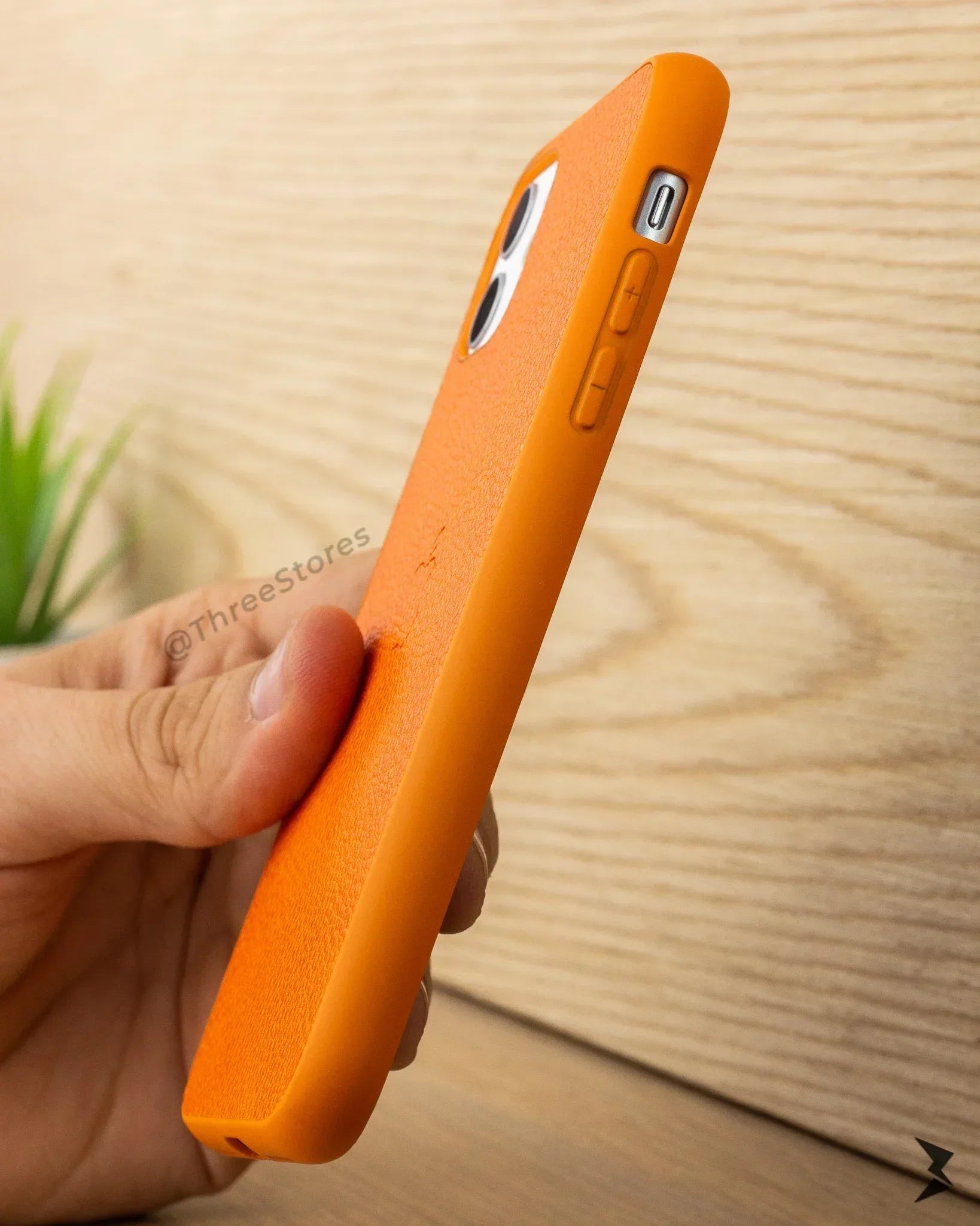 Slim Leather Case iPhone 11 - Three