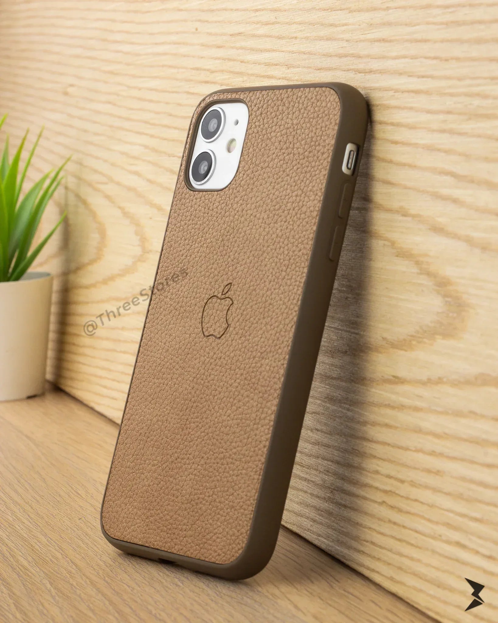 Slim Leather Case iPhone 11 - Three