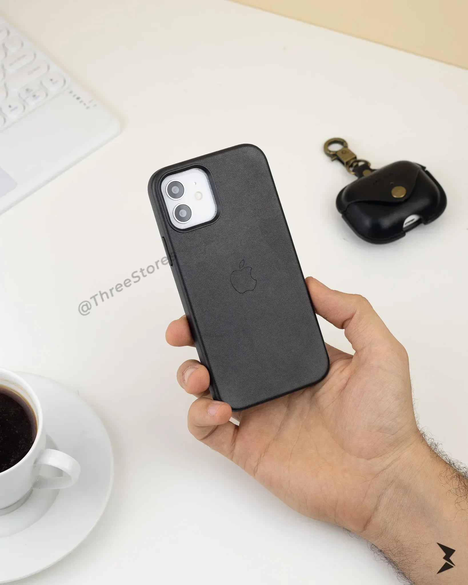 Leather Case iPhone 11 - Three