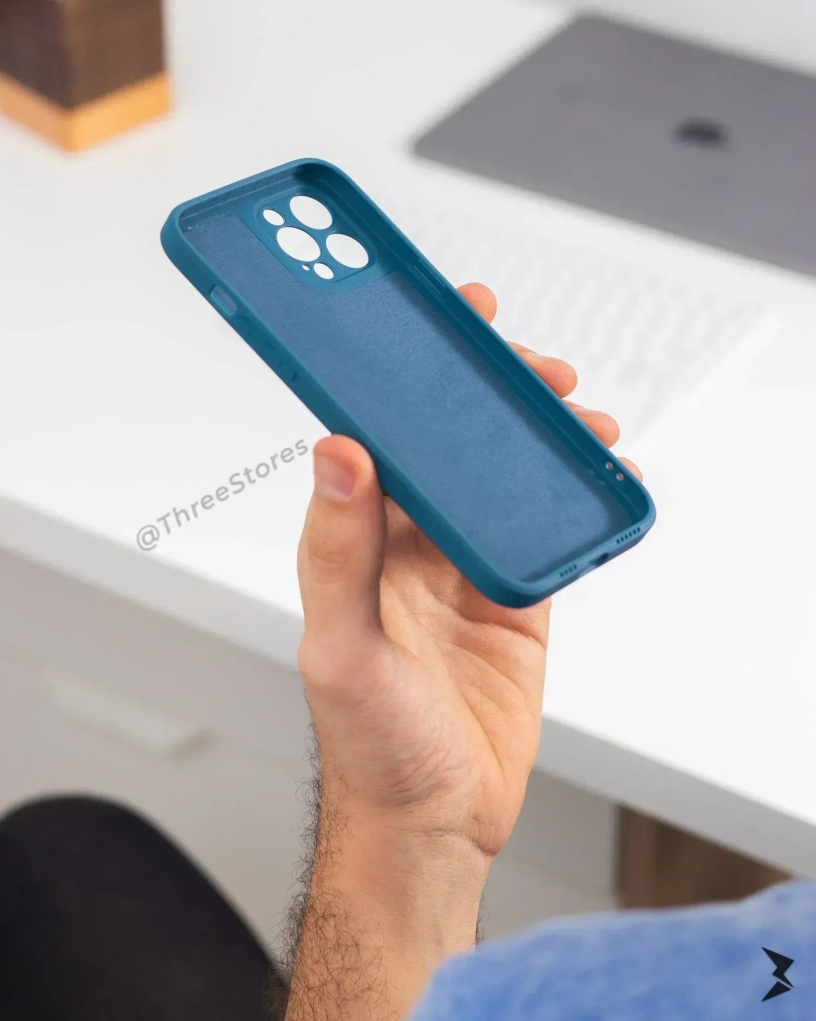 Skyfall Shockproof Case iPhone 12 Pro - Three