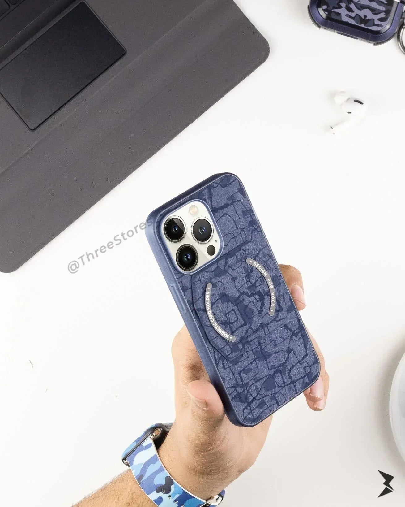 Moca Magnet Case iPhone 13 Pro - Three