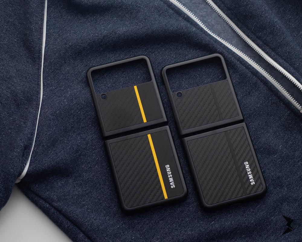 Carbon Case Samsung Z Flip 4 - Three