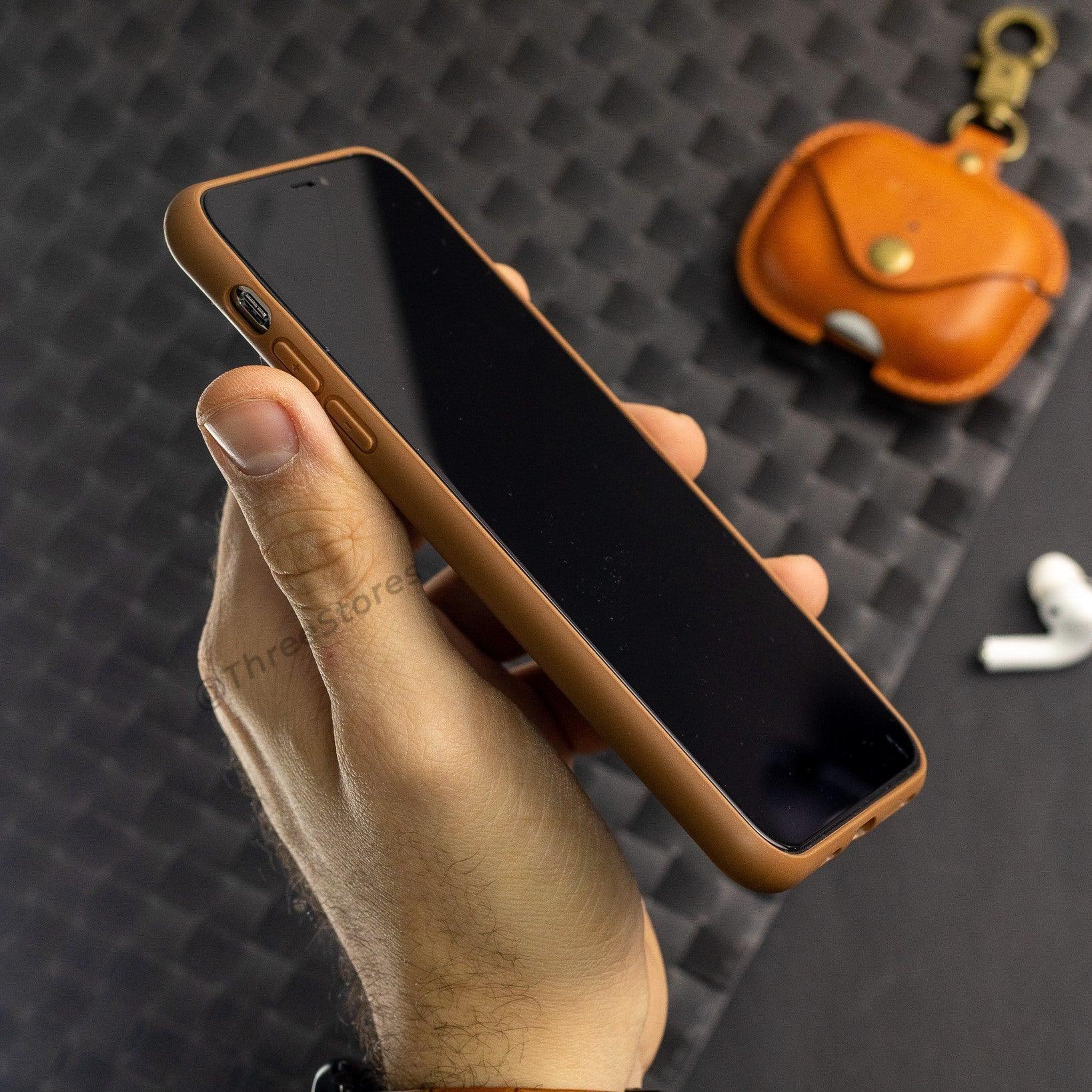 Santa Virtuoso Leather Case iPhone 11 Pro - Three