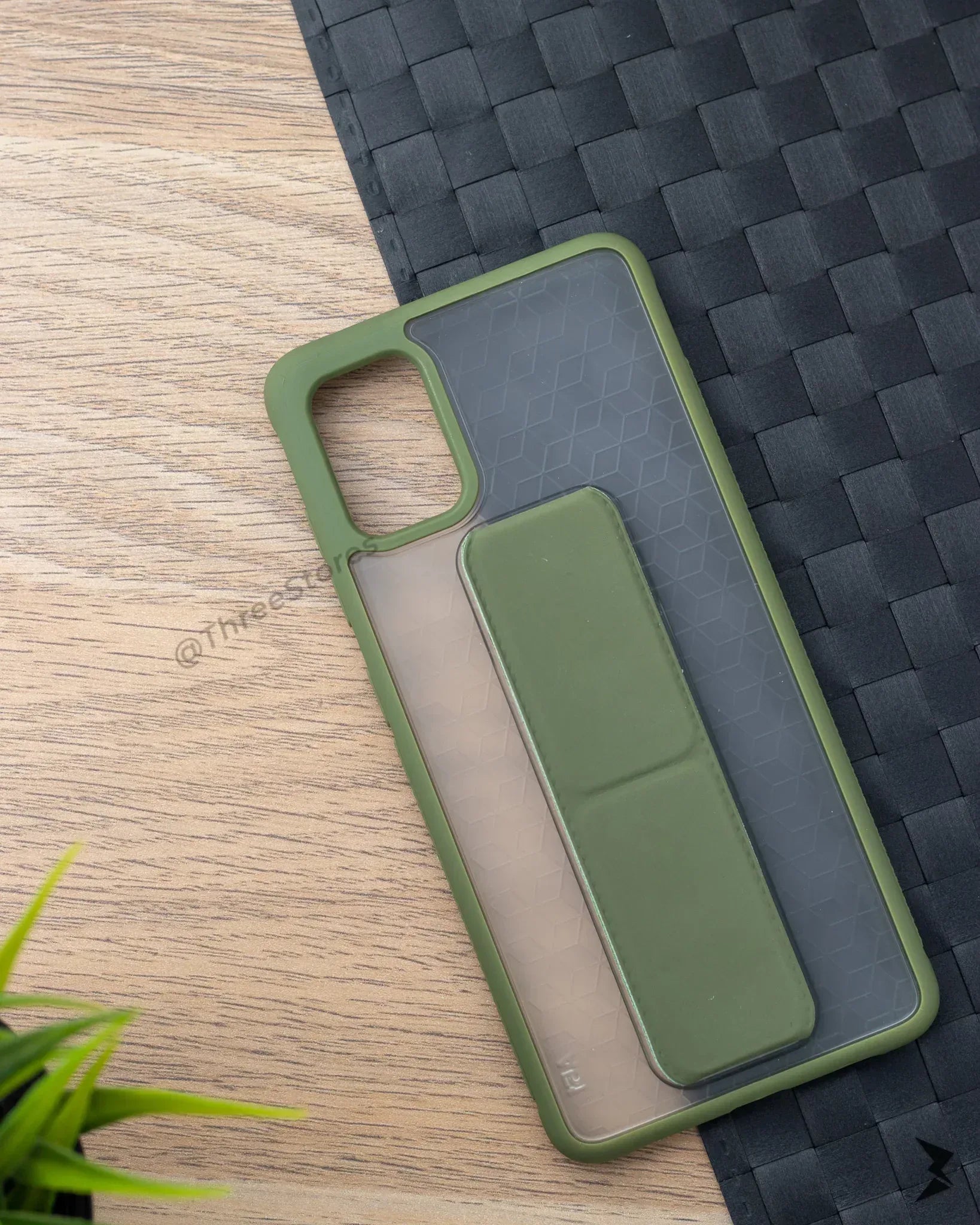 Carbon Hand Case Samsung A51 - Three