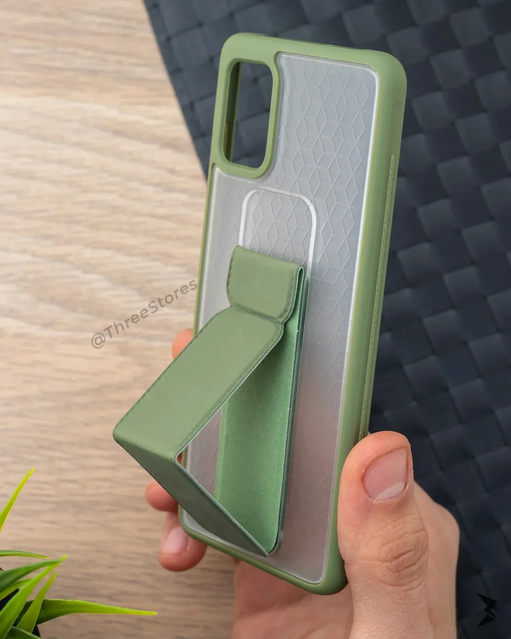 Carbon Hand Case Samsung A51 - Three
