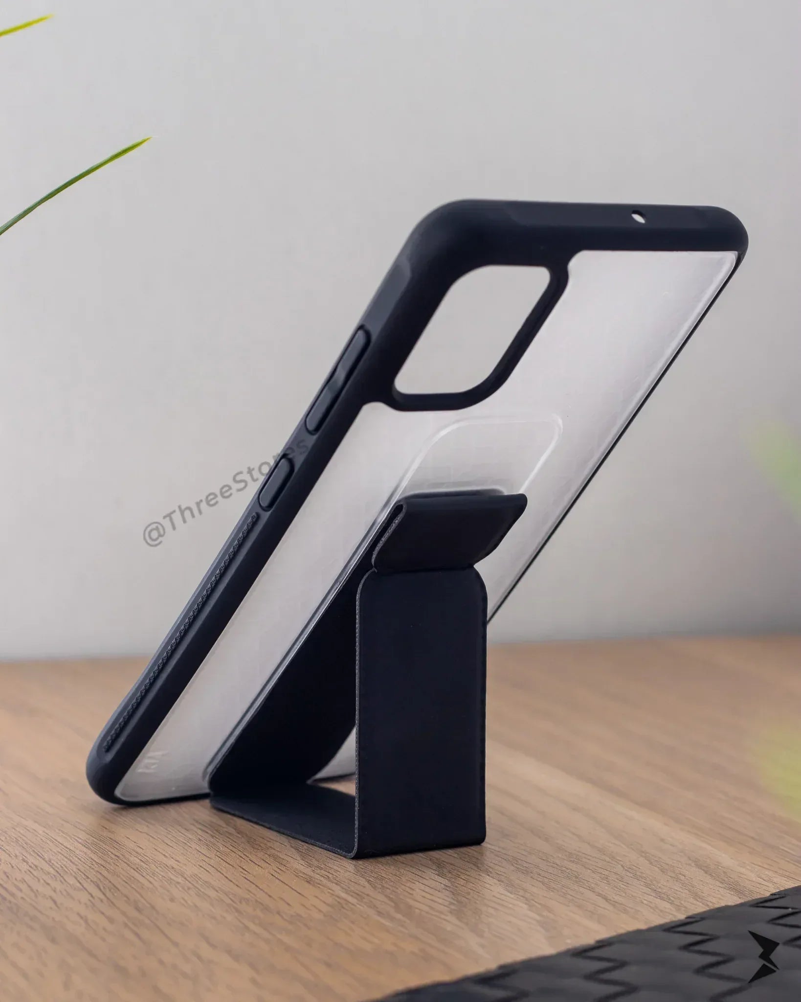 Carbon Hand Case Samsung A51 - Three