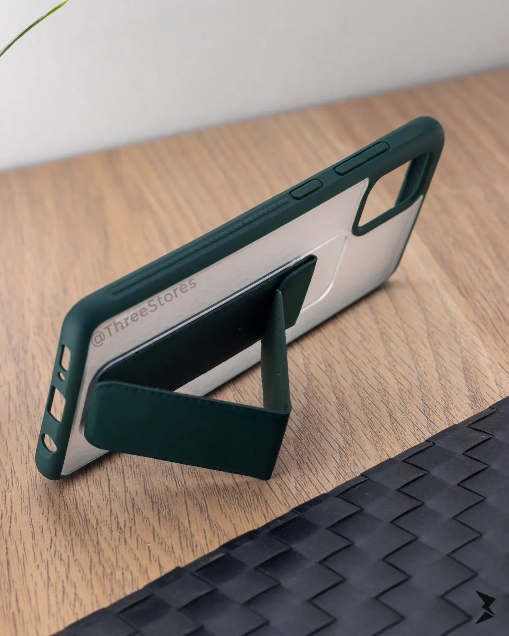 Carbon Hand Case Samsung A51 - Three