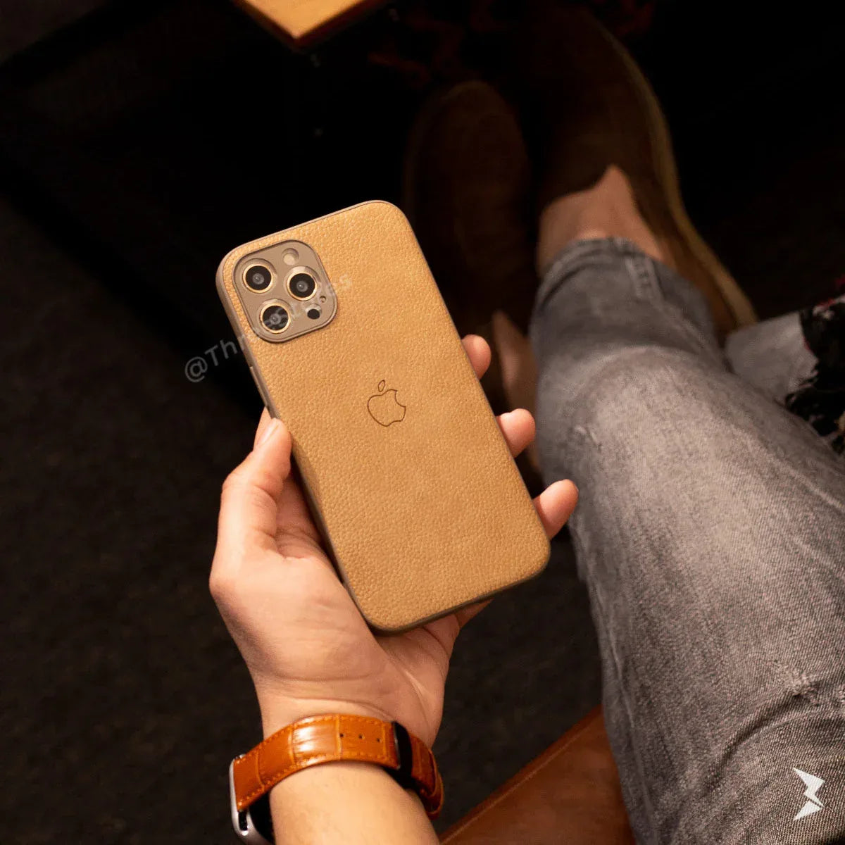 Slim Leather Camera Protection Case iPhone 13 Pro - Three