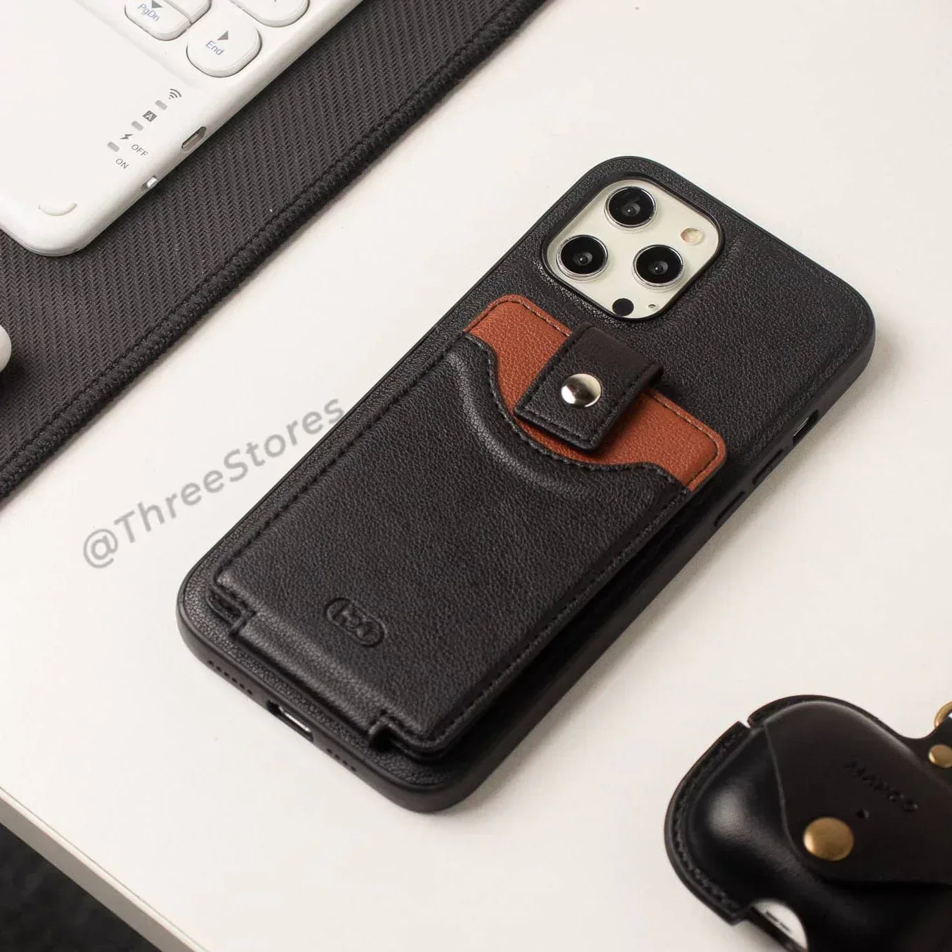Hdd Leather Card Case iPhone 12 / 12 Pro - Three