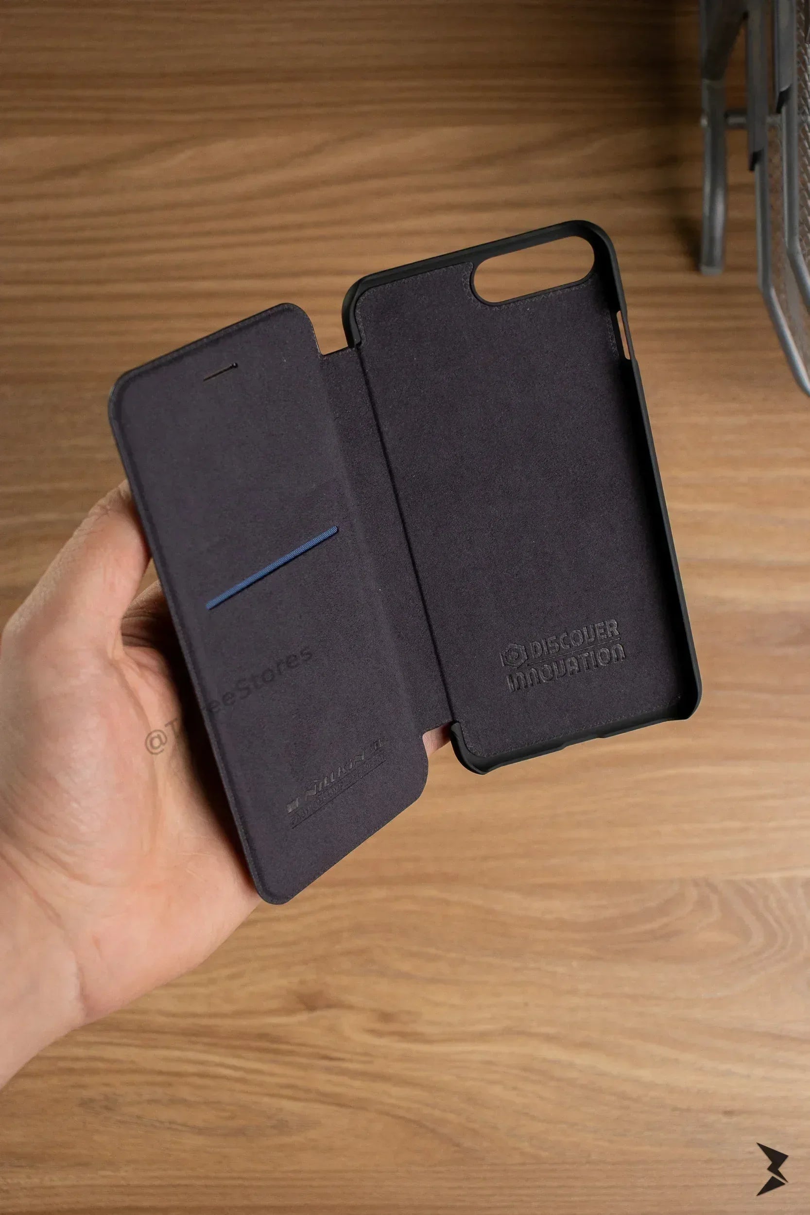 Nillkin Qin Series Leather Case iPhone 7 Plus - Three