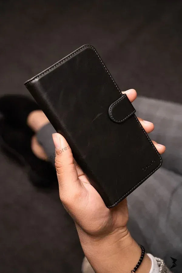 Puloka Wallet Case iPhone 12 / 12 Pro - Three