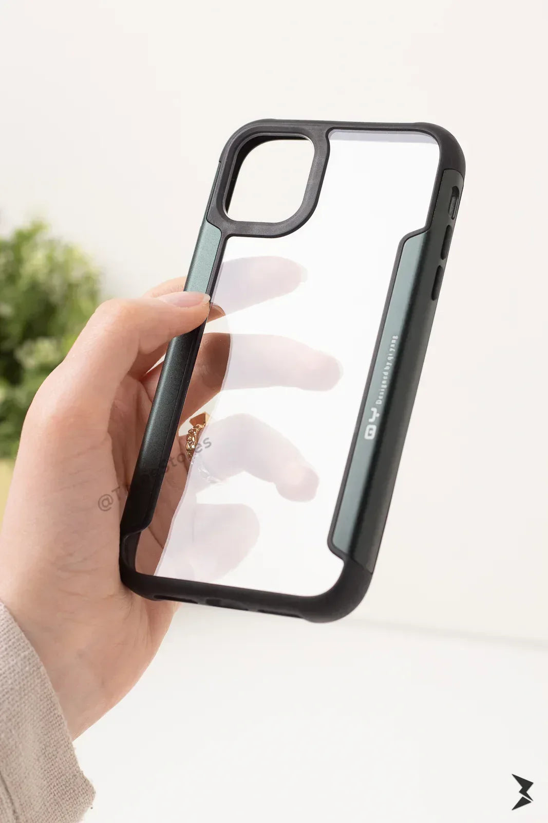 QY Yang Premium Glass Case iPhone 11 - Three