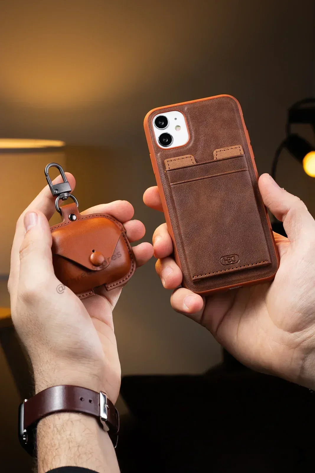 Hdd Leather Slim invisible Card Case iPhone 11 - Three