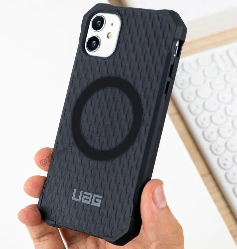 UAG Essential Armor Magsafe Case iPhone 11 - Three