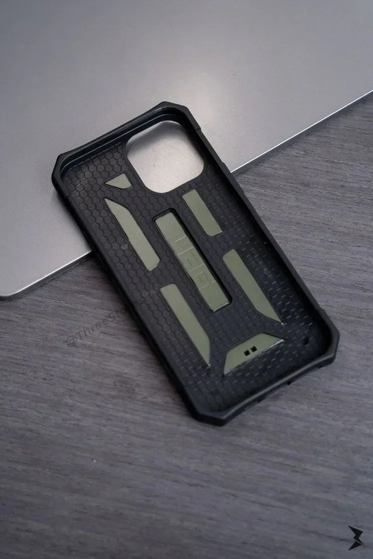 UAG Pathfinder Case iPhone 12 Pro Max - Three
