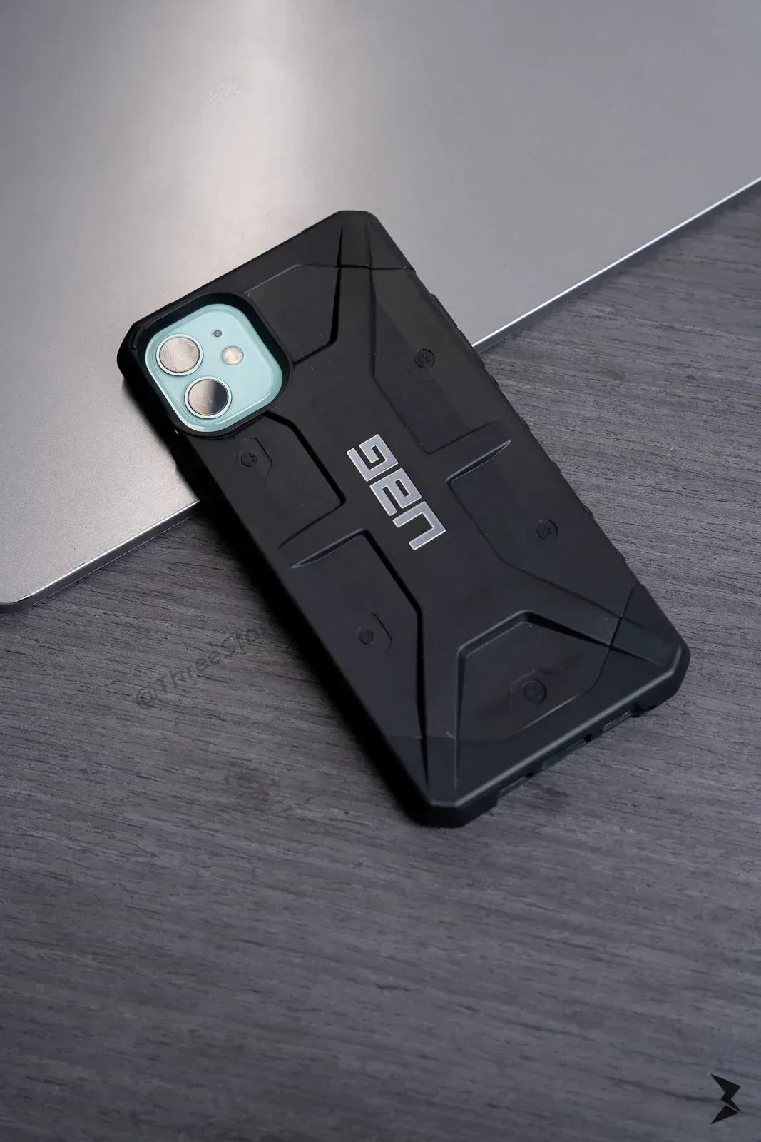 UAG Pathfinder Case iPhone 11 - Three
