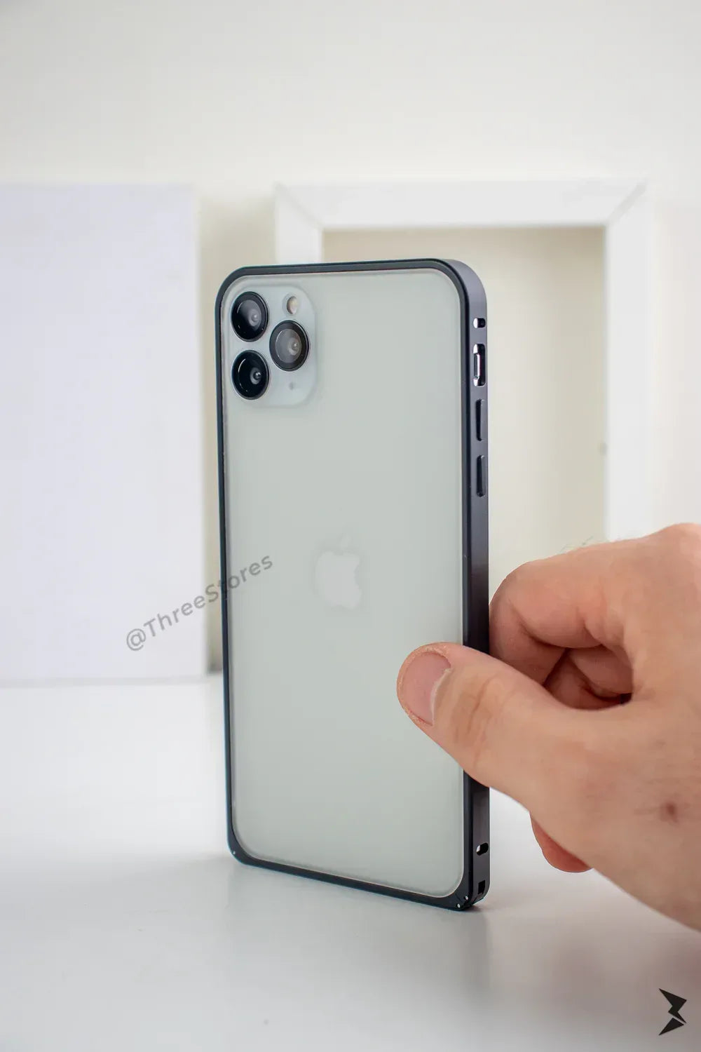QY Metal Camera Protection Case iPhone 11 Pro Max - Three