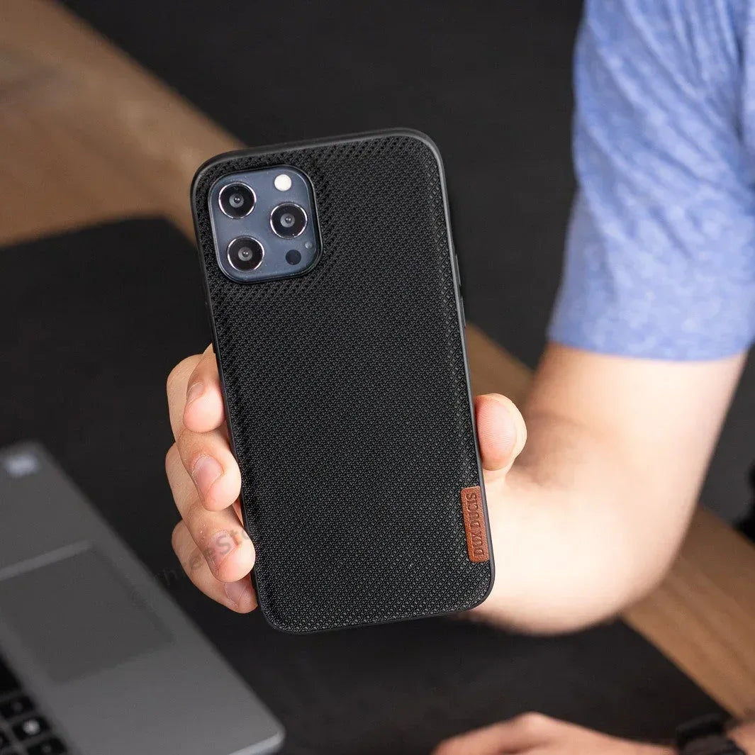 Fino Dux Ducis Fabric Case iPhone 11 Pro - Three