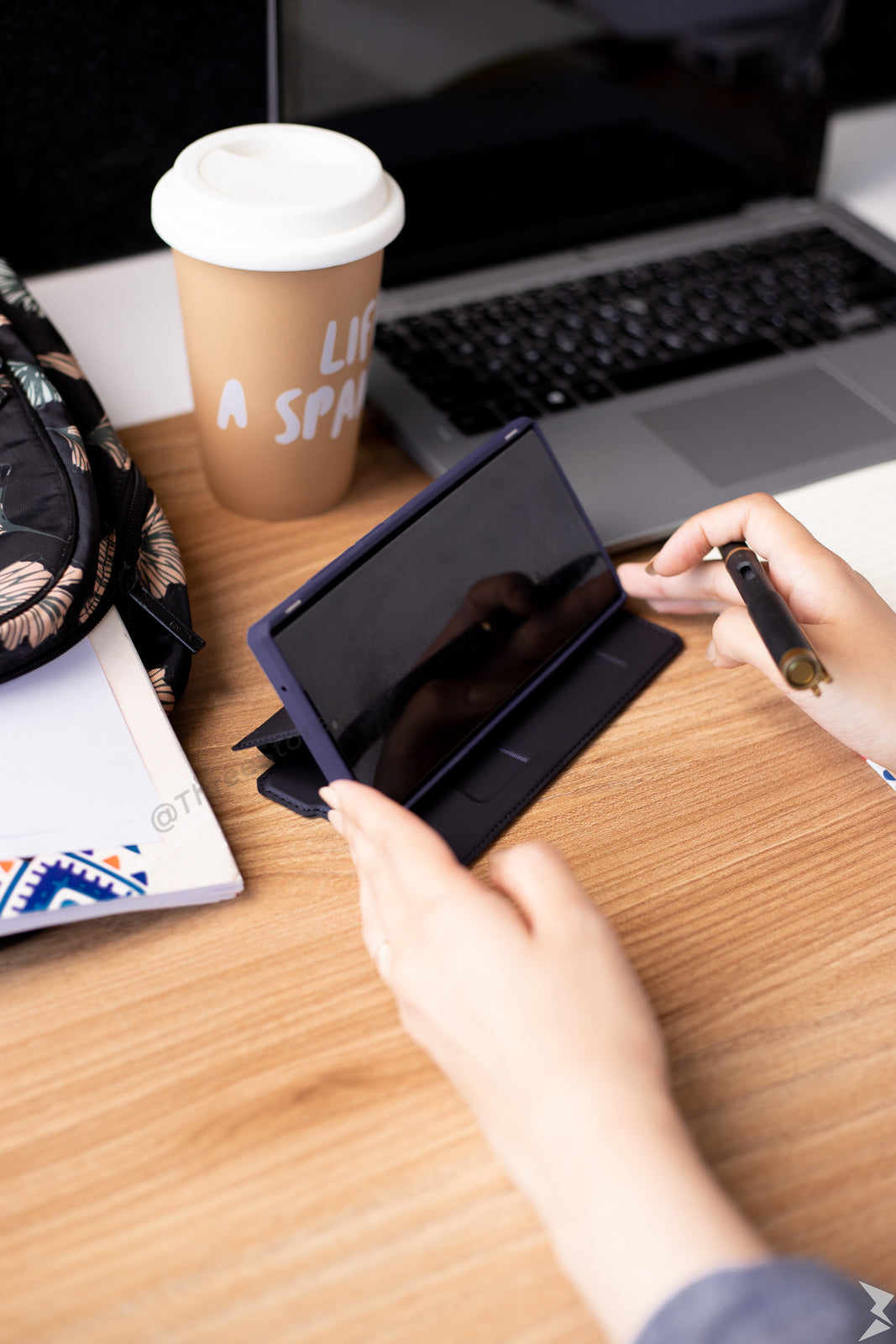 Dux Skin X Series Magnetic Flip Case Samsung A52