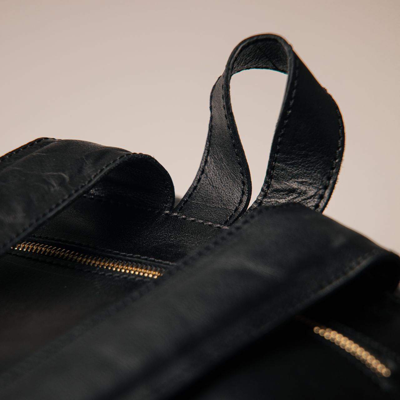 N Elegance Leather Bag