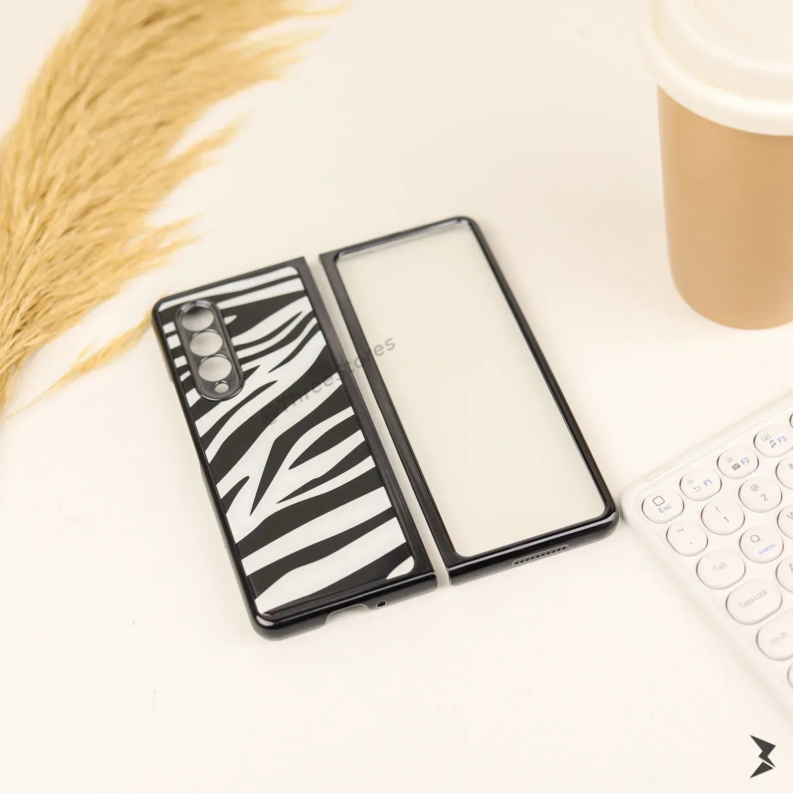 Porcelain Skin 360° Protection Case Samsung Z Fold 3 - Three