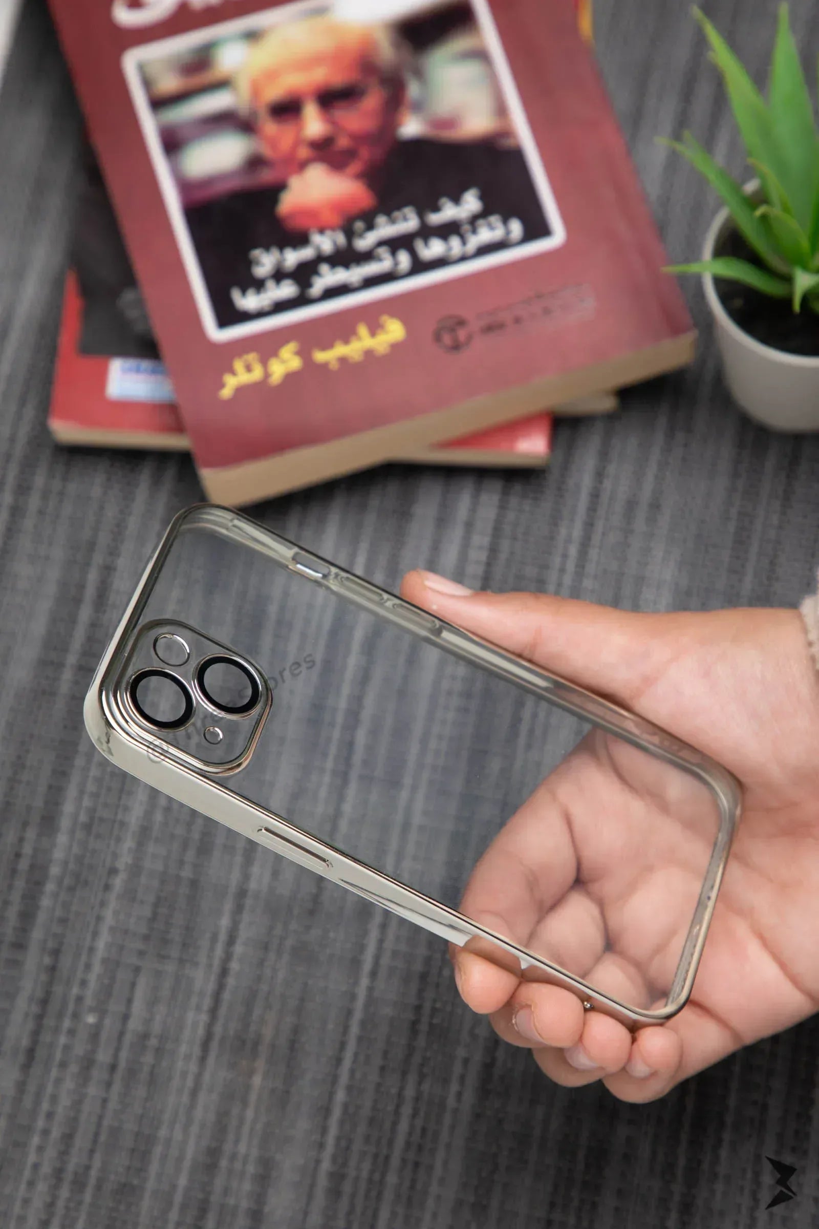 QY Glossy frame Camera Protective Case iPhone 13 - Three