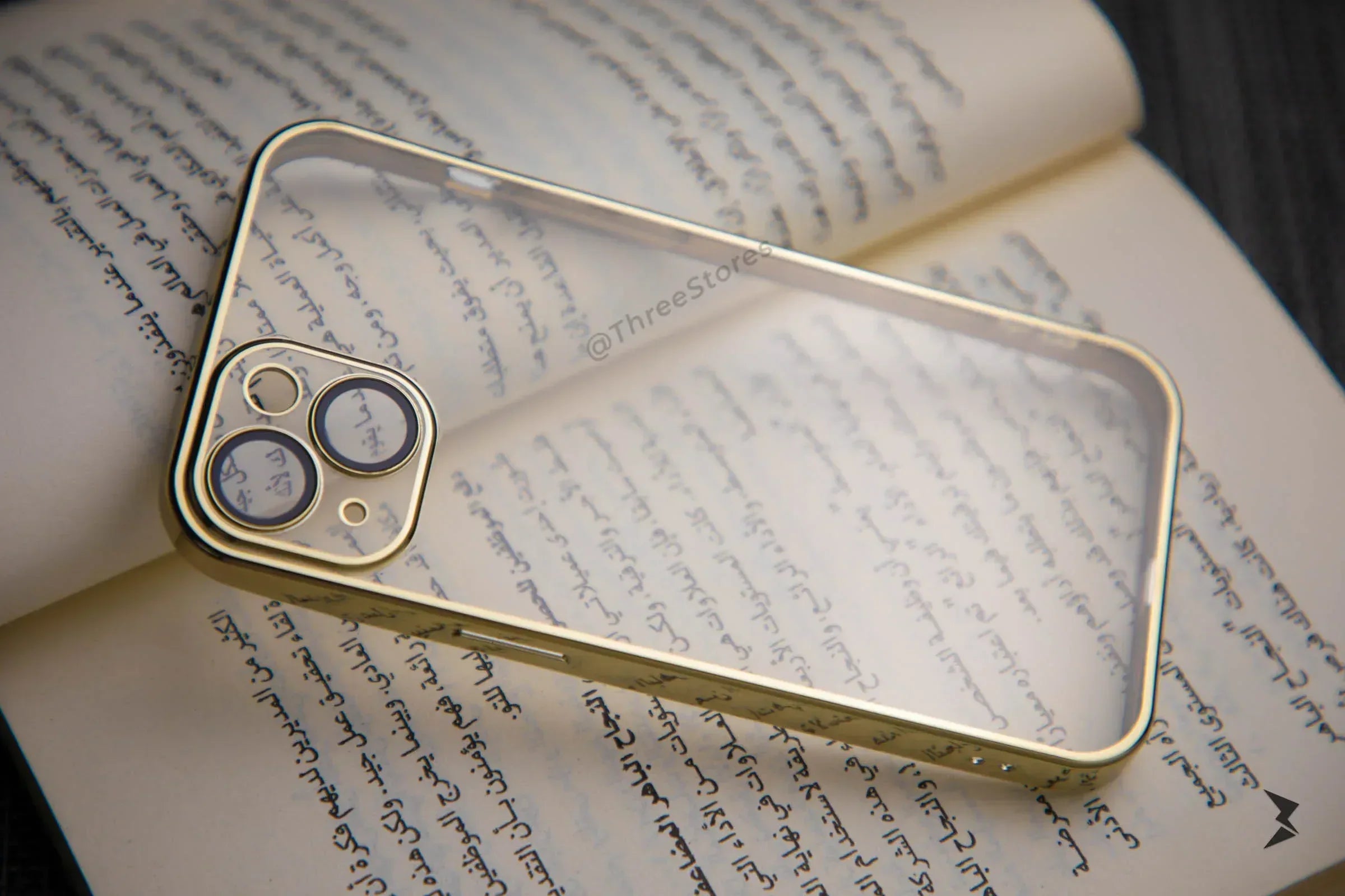 QY Glossy frame Camera Protective Case iPhone 13 - Three