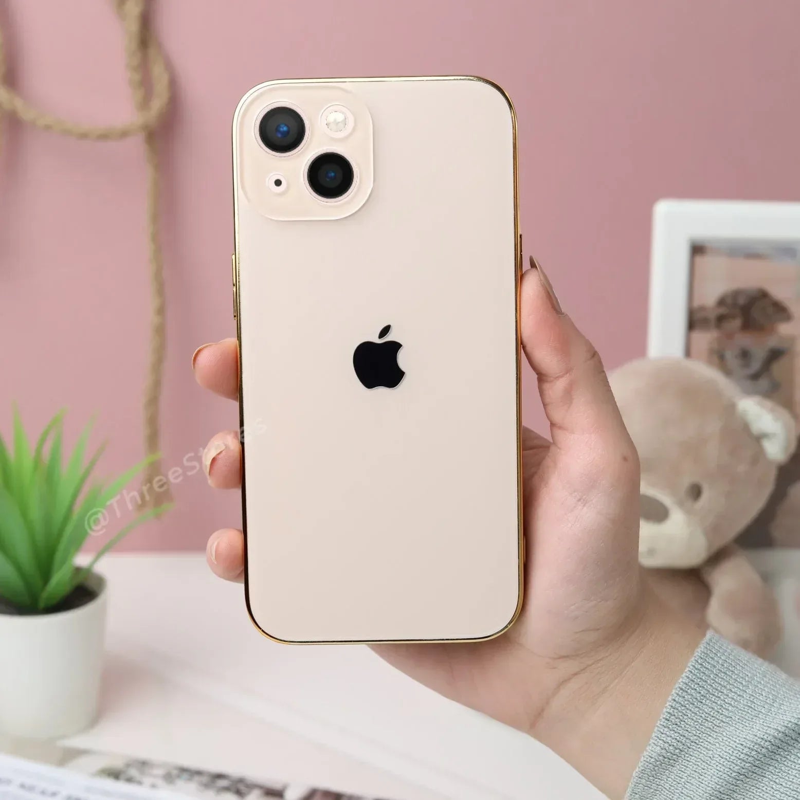 Premium skyfall Shockproof Case iPhone 13 - Three
